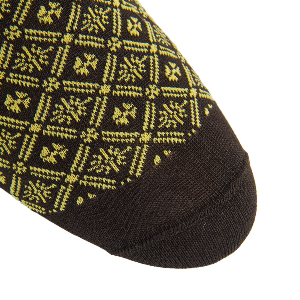 Patterned-Brown-Yolk-Sock